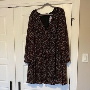 Torrid Black Floral Long Sleeve Dress! back zip, lined, NWT see pics for details